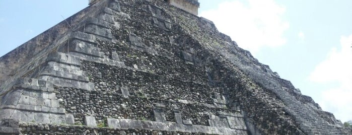 Zona Arqueológica de Chichén Itzá is one of Wonders of the World.