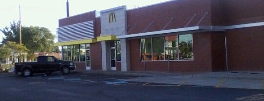 McDonald's is one of Orte, die Paula gefallen.