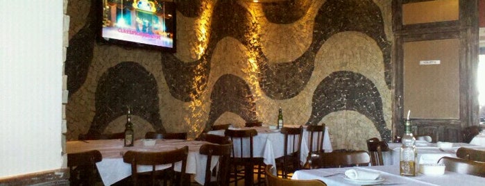 Martinez Restaurante is one of Posti che sono piaciuti a Cristiane.
