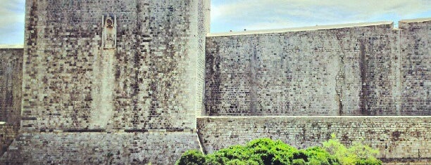 Stadtmauer Dubrovnik is one of Dubrovnik-Mostar-Kotor-Budva.