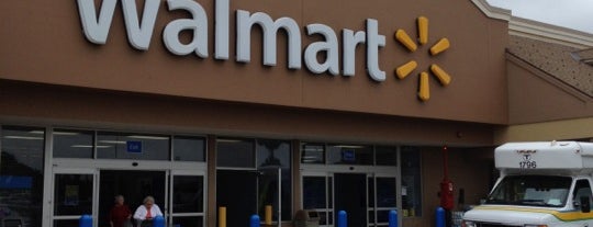 Walmart is one of Dominique : понравившиеся места.