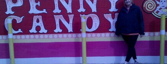 Penny Candy Store is one of สถานที่ที่ Paul ถูกใจ.