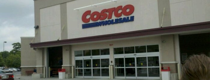 Costco is one of Tempat yang Disukai Ross.