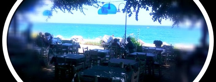 Ωραία Αμμουδιά is one of Volos best places to eat!.