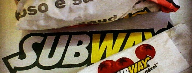 Subway is one of Cafeteria e bar.