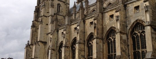 Canterbury Cathedral is one of London/England/Wales To Do/Redo.