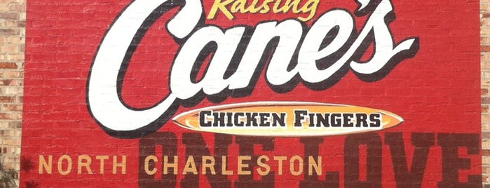 Raising Cane's Chicken Fingers is one of Lugares guardados de Jennifer.