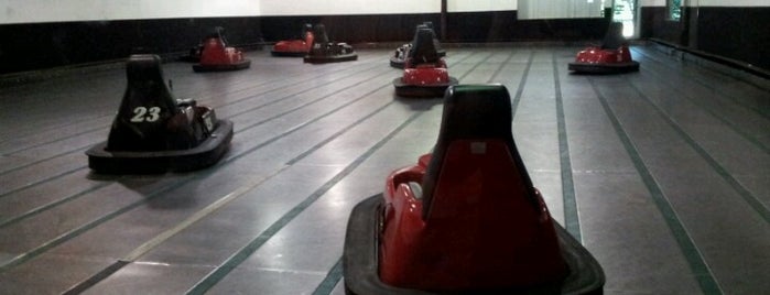 WhirlyBall is one of Under 21? Ideas for a fun night out in Chicago!.