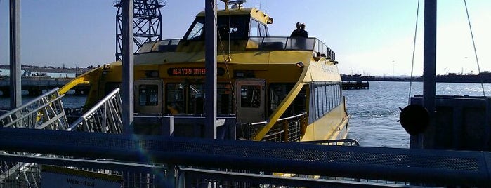 New York Water Taxi - IKEA Dock is one of Lugares favoritos de Will.