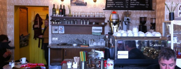 Café Hilgenfeld is one of สถานที่ที่ Nancy ถูกใจ.