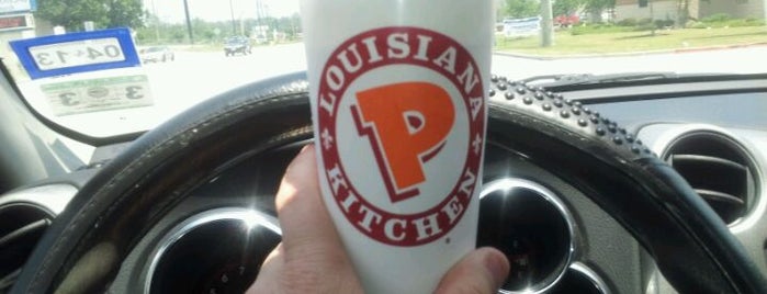 Popeyes Louisiana Kitchen is one of Scottさんのお気に入りスポット.