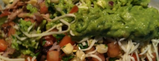Chipotle Mexican Grill is one of Tenicia 님이 저장한 장소.