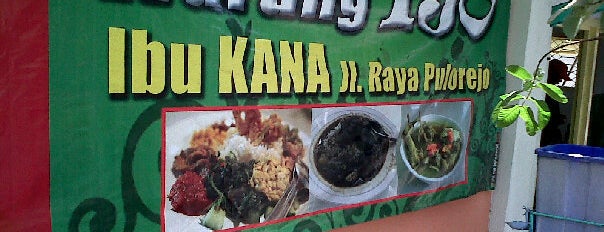 Warung "IJO" Ibu Kana is one of Lokasi Makan di Mojokerto.