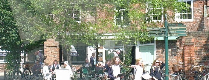 The Vanilla Cafe is one of York coffee.