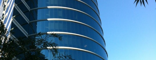 Oracle 400 Building is one of Oracle Offices Around The World.