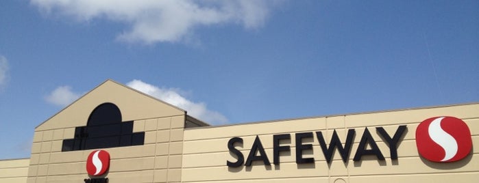 Safeway is one of Tempat yang Disukai Stephanie.