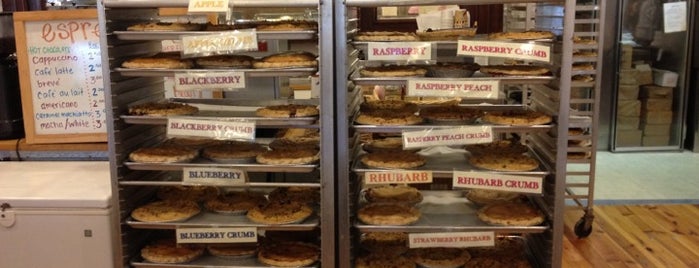 Mom's Apple Pie Company is one of Tempat yang Disimpan kazahel.