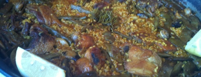 Alqueria del Brosquil is one of arroces.
