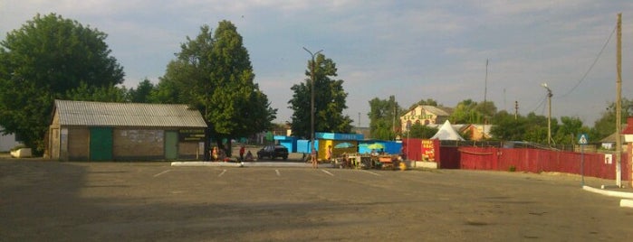 Автостанція "Летичів" is one of Tempat yang Disukai Андрей.