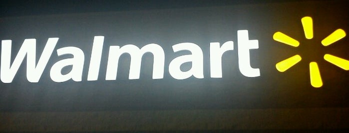 Walmart Supercenter is one of Tempat yang Disukai Nancy.