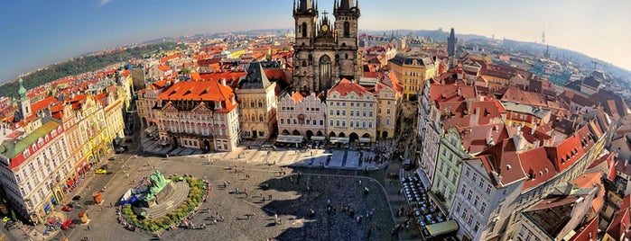 Plaza de la Ciudad Vieja is one of Viaje a Praga.