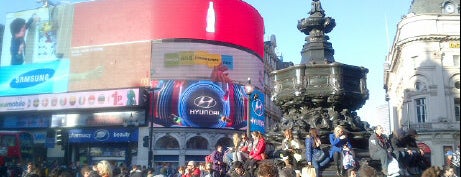 Piccadilly Circus is one of When In London....
