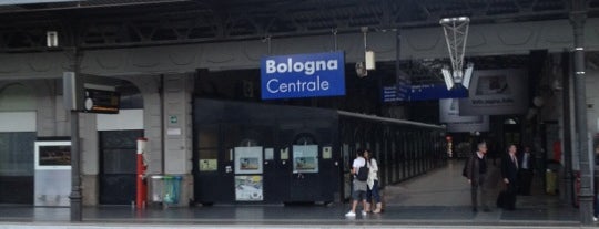 Estación Central de Bolonia (IBT) is one of Italy.