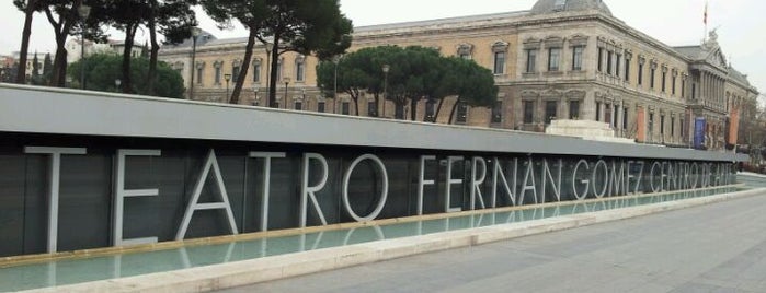 Teatro Fernán Gómez (Centro Cultural de la Villa) is one of Lieux qui ont plu à Jules.