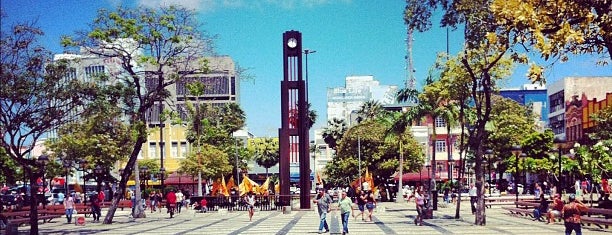 Praça do Ferreira is one of Lugares Fantasticos.