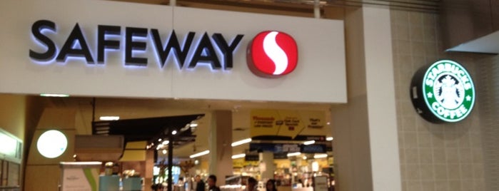 Safeway Canada is one of Tempat yang Disukai Vivian.