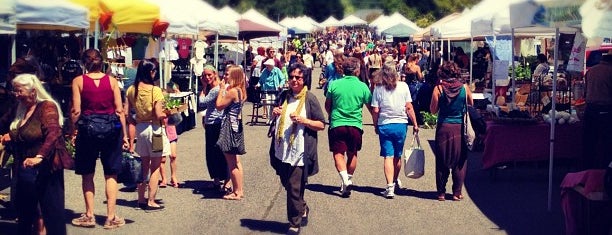 Rogue Valley Growers & Crafters Market is one of Summer Weekend Itinerary.