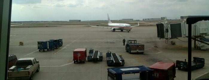 Aéroport international de Dallas Fort Worth (DFW) is one of Airports!!!.