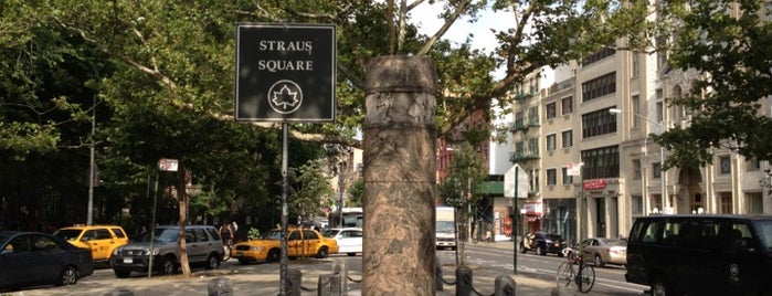 Straus Square is one of Locais curtidos por Albert.