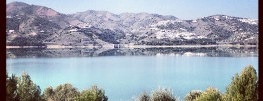 Pantano de La Viñuela is one of Andalucía: Málaga.