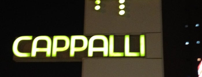 Cappalli Spa&Salon is one of Locais curtidos por Fahad.