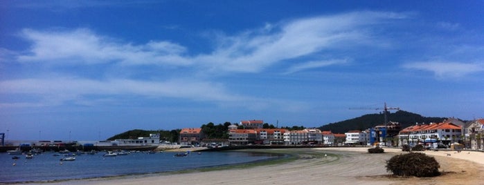 Praia de Panxón is one of Javier'in Beğendiği Mekanlar.