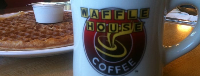 Waffle House is one of สถานที่ที่ Ashley ถูกใจ.