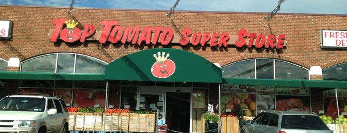 Top Tomato Super Store is one of Orte, die Jordan gefallen.