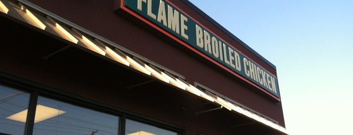 YaYa's Flame Broiled Chicken is one of สถานที่ที่ Lizzie ถูกใจ.
