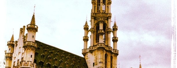 Grand Place is one of A tourist guide to belgium.
