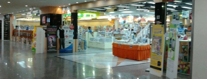 Seng Ho Bookstore is one of กินๆเที่ยวๆ @Hatyai \（*＾▽＾*）/.