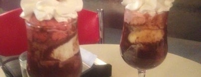 Gelataria Sincelo is one of Porto.