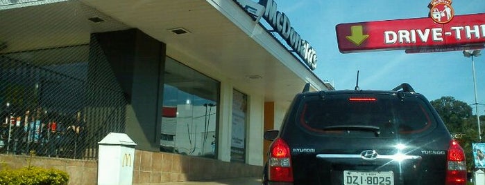 McDonald's is one of สถานที่ที่ Gustavo ถูกใจ.