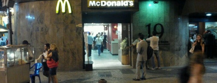 McDonald's is one of Comer bem....