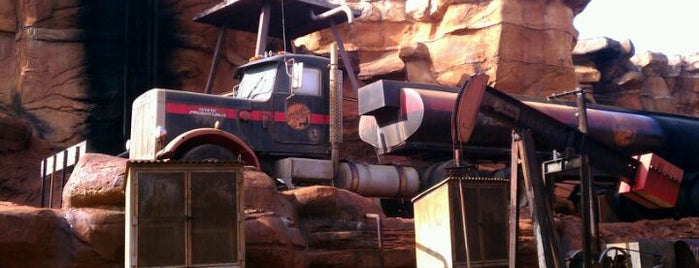 Studio Backlot Tour is one of Disney World/Islands of Adventure.