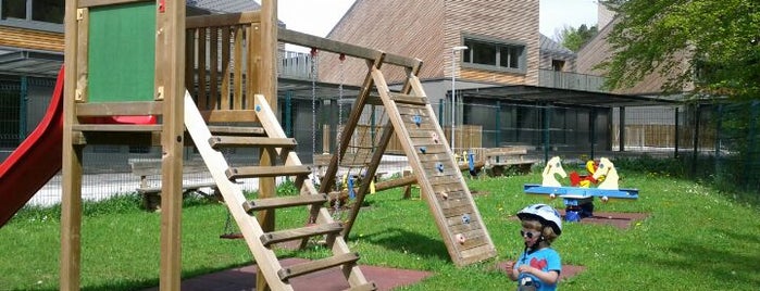 Otroško igrišče Razgledi Perovo is one of Otroška igrišča.