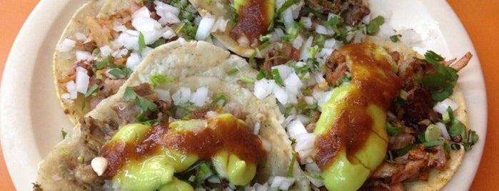 Tacos Los Sarapes is one of Locais curtidos por Teresa.