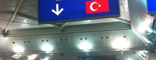 Pasaport Kontrol is one of สถานที่ที่ 'Özlem ถูกใจ.