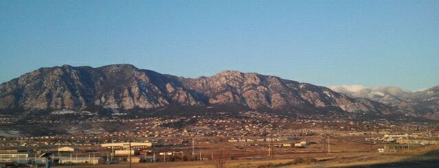 Pikes Peak Community College Centennial Campus is one of Andrea 님이 좋아한 장소.