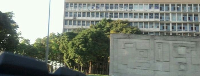 Universidade Federal do Rio de Janeiro (UFRJ) is one of Jonny's venues - College.
